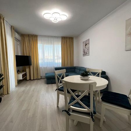 Urban Apartments And Studios - City Center Iasi Luaran gambar