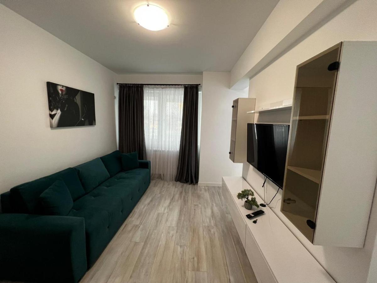 Urban Apartments And Studios - City Center Iasi Luaran gambar
