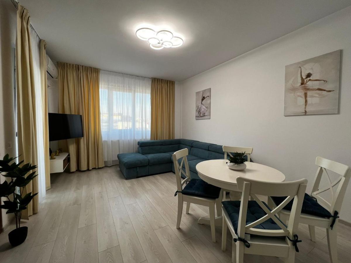 Urban Apartments And Studios - City Center Iasi Luaran gambar